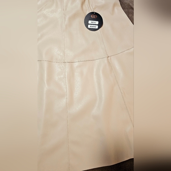 ONE 5 ONE Leather Ivory  Skirt A line Stitched size XL - Picture 13 of 13